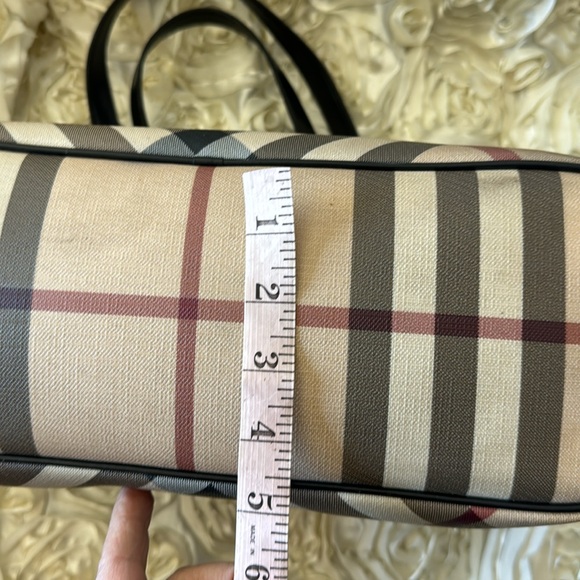 Authentic Burberry shoulder bag - Picture 14 of 17